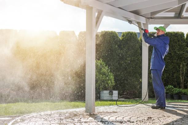 Best Patio and Deck Pressure Washing  in Ashwaubenon, WI