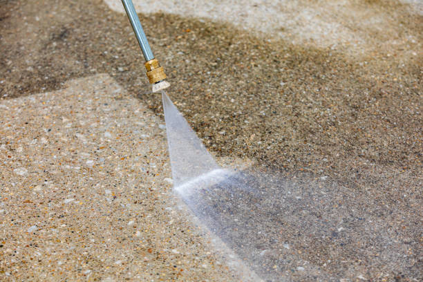 Best Factory Floor Cleaning  in Ashwaubenon, WI