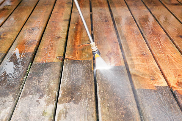 Best Concrete Sealing  in Ashwaubenon, WI
