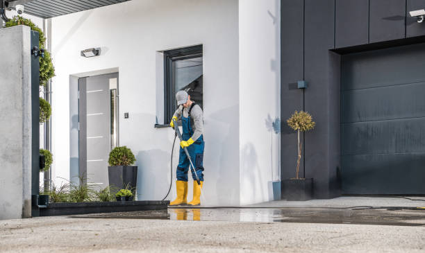 Best Spring Cleaning  in Ashwaubenon, WI